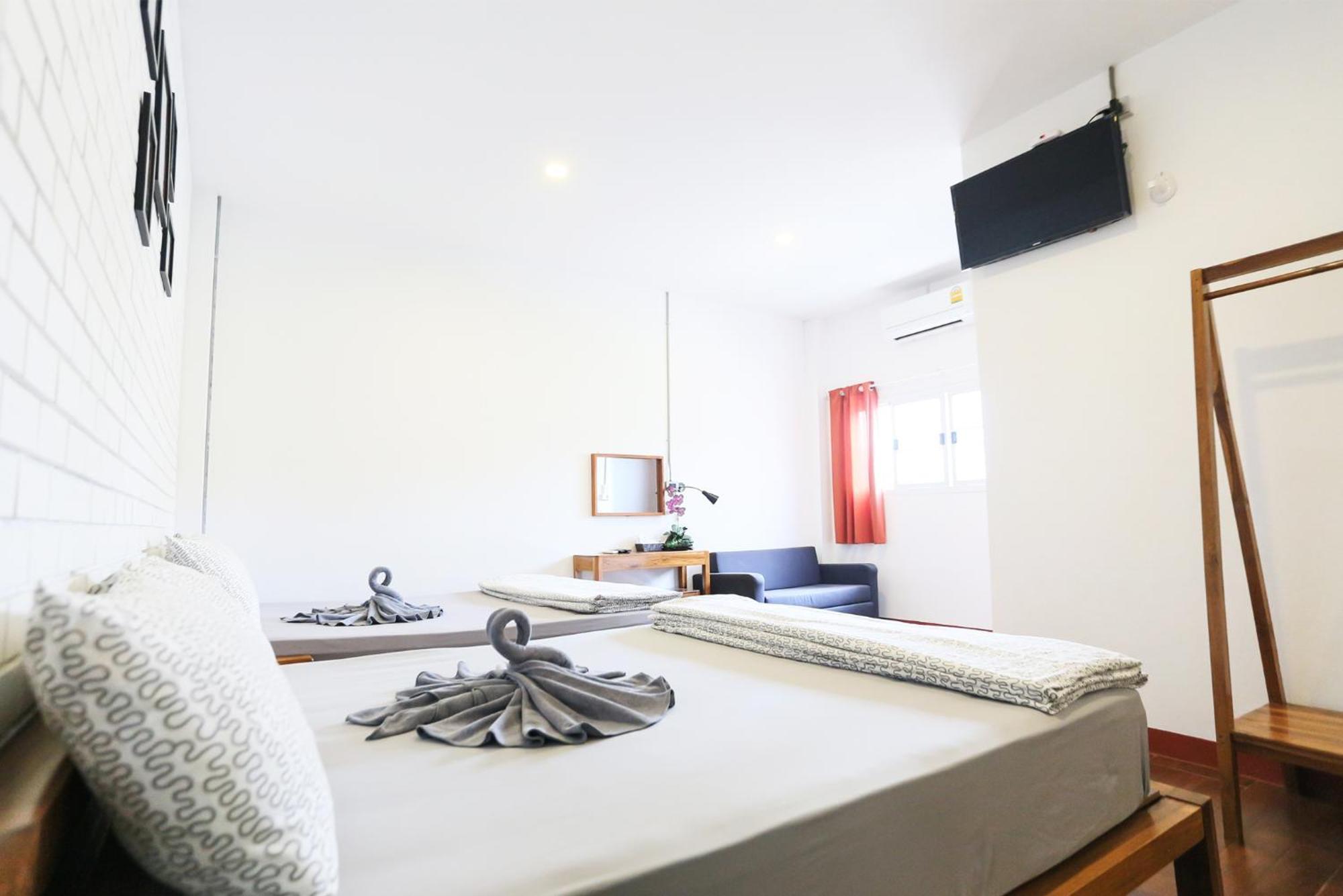The Garage Hotell Chiang Rai Rum bild